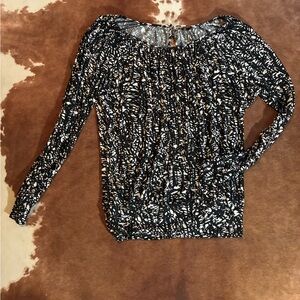 Ellen Tracy Black and White Long Sleeve Top